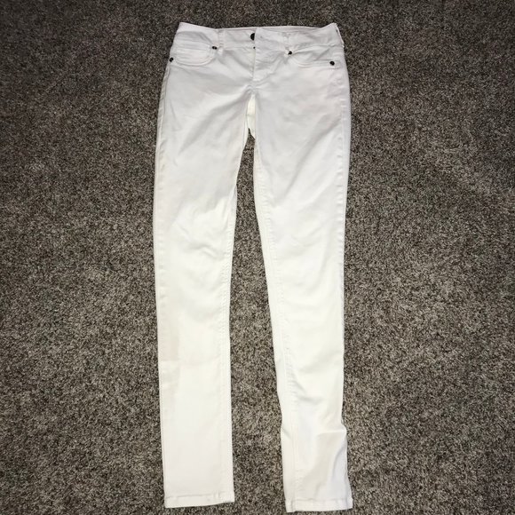Maurices Denim Flex White Jeans - Picture 1 of 3